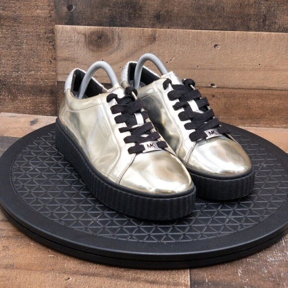 MICHAEL KORS TREVOR LACE UP WOMENS CASUAL SHOES GOLD PATENT LEATHER SIZE 8M - Picture 3 of 9